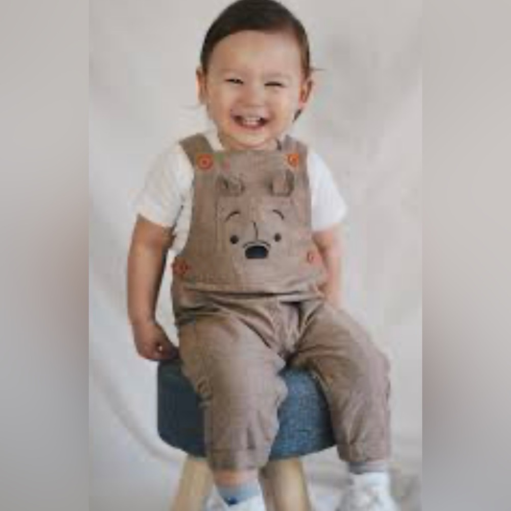 Disney Baby Winnie The Pooh Overall Romper In Brown Size 24M‎